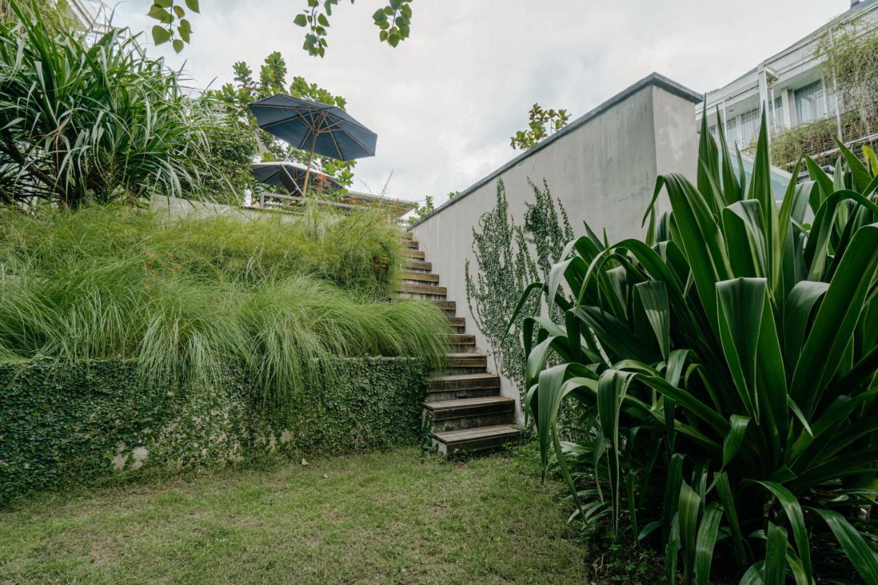 Rimbun Canggu Hotel Exterior photo